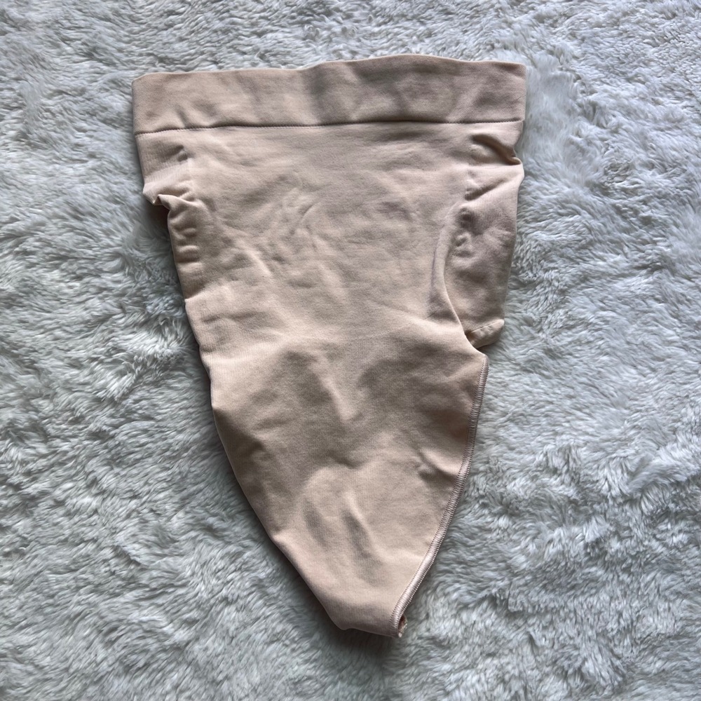 SKIMS Sculpting Seamless High Waisted Thong Sand Beige Shapewear Small RN158973